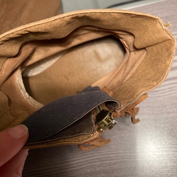 Women’s size 7 rampage tan booties with fringe - Picture 2 of 6